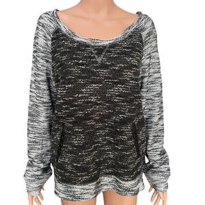 Miss Me Black and White Crew Neck Sweater large 💗 💗💗